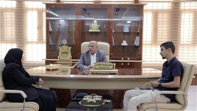 الكثيري يؤكد أهمية التشجيع والترويج السياحي بأرخبيل سقطرى