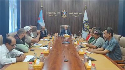 فريق الحوار يلتقي بممثلي الاتحاد التعاوني السمكي لصيادي الجنوب 