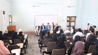 الأكاديمي المغربي جزوليت يختتم زيارته للجنوب بندوة علمية في جامعة عدن