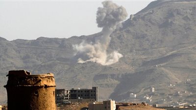 غارات على معسكرات للحوثي بصعدة وإسقاط مسيّرات فوق البحر الأحمر