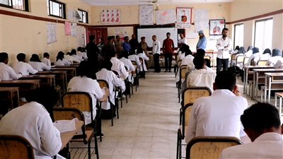 قيادة انتقالي الضالع تتفقد سير الامتحانات في معهد الدكتور أمين ناشر بالمحافظة 