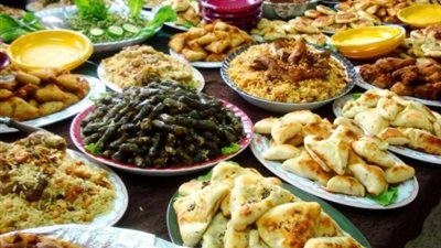 تحضيرات رمضان.. بين الاحتفاء بالقدوم والتخلي عن شراء متطلبات الصيام 