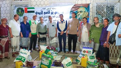 الاغاثة والاعمال الإنسانية تدشن توزيع هدية الرئيس الزبيدي في العاصمة عدن