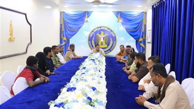 العميد المحمدي يلتقي تنفيذية انتقالي سيحوت بمحافظة المهرة