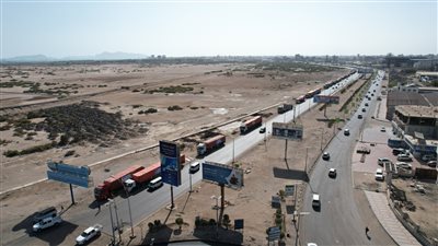 هيئة الإغاثة والأعمال الإنسانية تدشن توزيع السلال الغذائية على الأسر المحتاجة في محافظات الجنوب