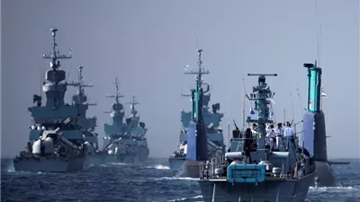 سفن حربية روسية تدخل البحر الأحمر