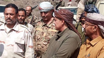 رئيس تنفيذية انتقالي لحج يتفقد الخطوط الأمامية لجبهة كرش