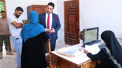 الوكيل السقاف يتفقد مستوى الانضباط الوظيفي في عدد من المرافق الحكومية بعدن