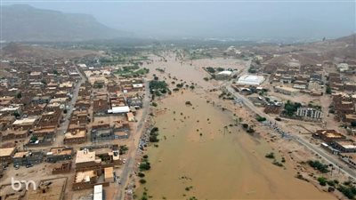 أمطار غزيرة تغمر عددا من مديريات وادي حضرموت وتقطع الطريق الرابط بين سيئون وتريم