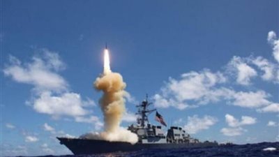 الجيش الأمريكي يعلن الاشتباك بنجاح مع مسيرتين حوثيتين