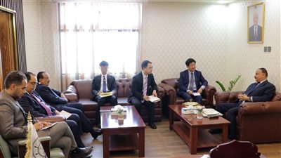 وزير النقل يؤكد أهمية تعزيز التعاون الثنائي لبلادنا مع الصين