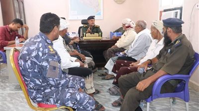 رئيس إنتقالي غيل باوزير يطلع على نشاط إدارة الأمن والشرطة في المديرية