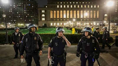 روسيا: فض الحراك الطلابي في أمريكا 