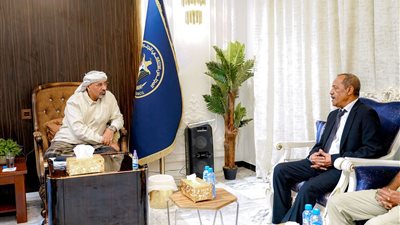 الرئيس الزُبيدي يطّلع على سير العمل بالمنطقة العسكرية الثانية وجاهزية منتسبيها