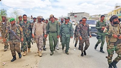 العميد الربيعي يتفقد المناطق التي شهدت اقتتالات قبلية بالحد ويؤكد استمرار الحملة الأمنية