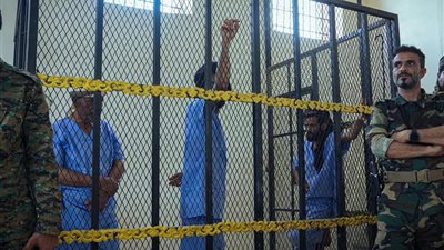 محكمة الحوطة الابتدائية تعقد جلستها الثانية في قضية مقتل الشيخ محسن الرشيدي ورفاقه