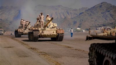 فيديو.. الرئيس الزُبيدي يتفقد سير تنفيذ برامج تدريب وتأهيل منتسبي القوات الجنوبية