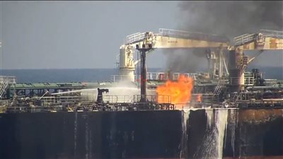 أمبري: استهداف سفينة تجارية بـ 3 صواريخ جنوب غربي الحديدة اليمنية 