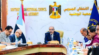 الهيئة الإدارية للجمعية الوطنية تقف أمام تداعيات استمرار التهديدات الحوثية للملاحة الدولية