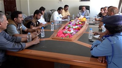   لقاء بشبوة يناقش ترتيبات تنفيذ مشروع الصرف الصحي بعتق 