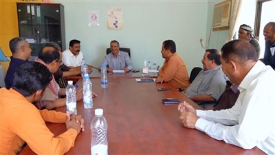 مناقشات مثمرة بشبوة لبحث سبل تمكين مؤسسة المياه بعتق وتطوير خدماتها