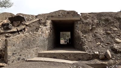 قبل وقوع كارثة.. مناشدات لتأهيل جسر الدكم بكرش لحج 