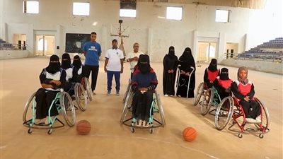 الطموح بطلاً لكرة السلة للمعاقات حركيا ضمن بطولات الفتاة الرياضية بالمكلا 