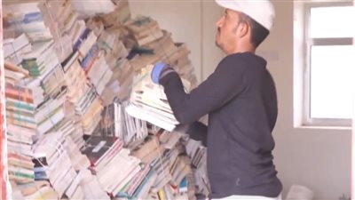 أكثر من ستة آلاف كتاب مهدد بالتلف جراء استمرار إغلاق المكتبة الوطنية بالضالع 