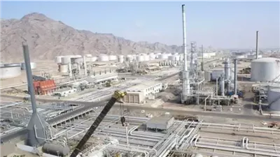  بعد 9 سنوات من التوقف.. جهود الرئيس الزُبيدي تقود للموافقة على إعادة تشغيل مصافي عدن “فيديوجرافيك”