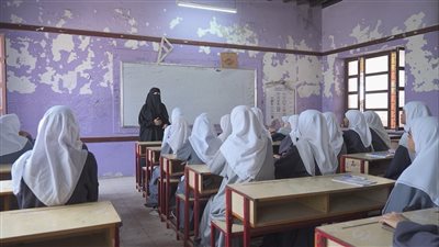 في ظل الظروف الصعبة.. المدارس تفتح أبوابها لاستقبال العام الدراسي الجديد 