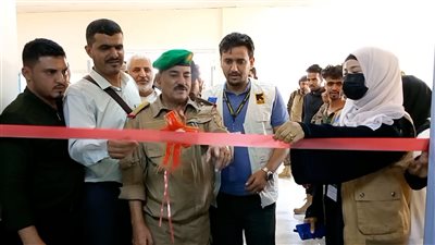 محافظ الضالع يدشن العمل بقسم الطوارئ بالمستشفى المركزي