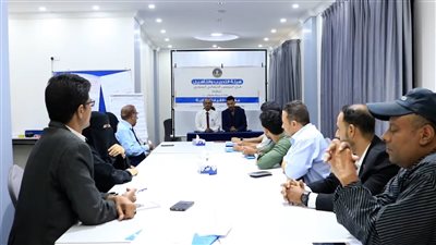 هيئة التدريب والتأهيل بالعاصمة عدن تختتم دورة في المهارات الإدارية