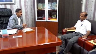 محافظ شبوة يحذر من تراجع مؤشرات الأمن الغذائي ويؤكد ضرورة تقييم الوضع المحلي 