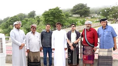 قيادة انتقالي المهرة ووفد من دائرة الشباب والمجلس الاستشاري يزورون الشيخ باكريت