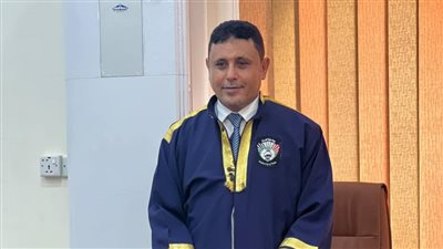 جامعة عدن تمنح الباحث ياسر اليافعي درجة الدكتوراه بامتياز عن دراسته للتجربة المصرية في التنمية المستدامة