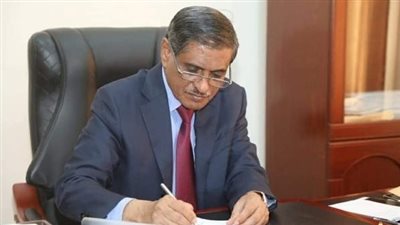 رسالة البحسني للعليمي.. احتجاج على المماطلة في مناقشة أوضاع حضرموت 