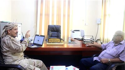 قائد العسكرية الثانية يزور مستشفى باصهيب للاستفادة من تجاربه