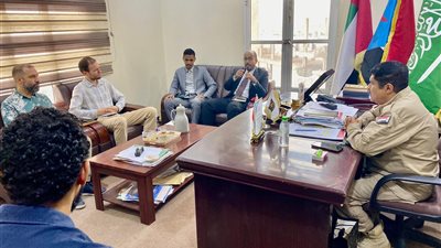 رئيس تنفيذية انتقالي حضرموت يشيد بمبادرة 