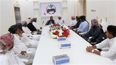 عضوا هيئة الرئاسية القميري وباكريت يناقشان مستقبل اتحاد شباب الغد بالمهرة