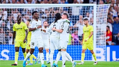 ريال مدريد يتخطى فياريال بثنائية فالفيريدي وفينسيوس