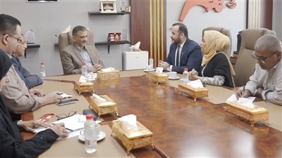 محافظ العاصمة عدن يستقبل الرئيس الجديد لبعثة منظمة الهجرة الدولية في بلادنا