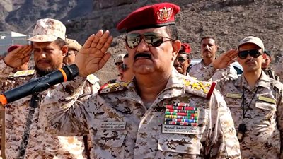 وزير الدفاع يشهد حفل تخرج الدفعة الثانية لأمن وحماية المنشآت