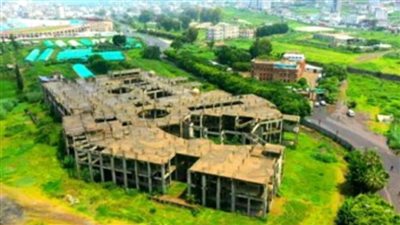 قيادي حوثي يسطو على جامعة إب الحكومية في اليمن