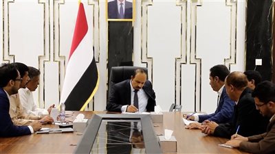 محافظ حضرموت يؤكد دعم السلطة المحلية للجنة الوطنية لحقوق الإنسان