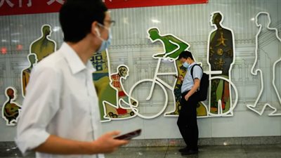 الصين تطالب مصنعي الهواتف بتضمين 