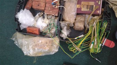 الحزام الأمني يضبط عبوات وأحزمة ناسفة في طور الباحة بلحج