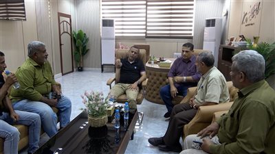 مدير عام الصناعة والتجارة يشدد على ضبط الأسعار في مديرية المعلا 