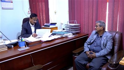 محافظ شبوة يشيد بمستوى الانضباط الوظيفي لقيادات وكوادر المحافظة