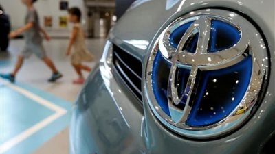 تويوتا تدرس تصدير سيارات من بريطانيا إلى الولايات المتحدة وسط التوترات التجارية