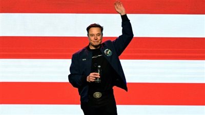 ماسك: الإرهاب وراء حريق سيارات تسلا في روما